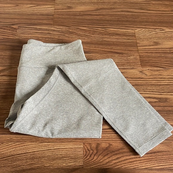 core 10 Pants - Core 10 Leggings Micro Stripe White Gray Yoga Activewear NWOT